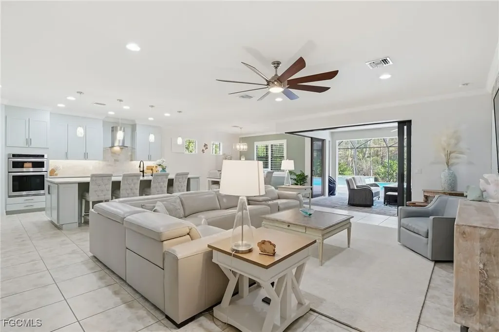 11012 Castlereagh Street Fort Myers FL 33913