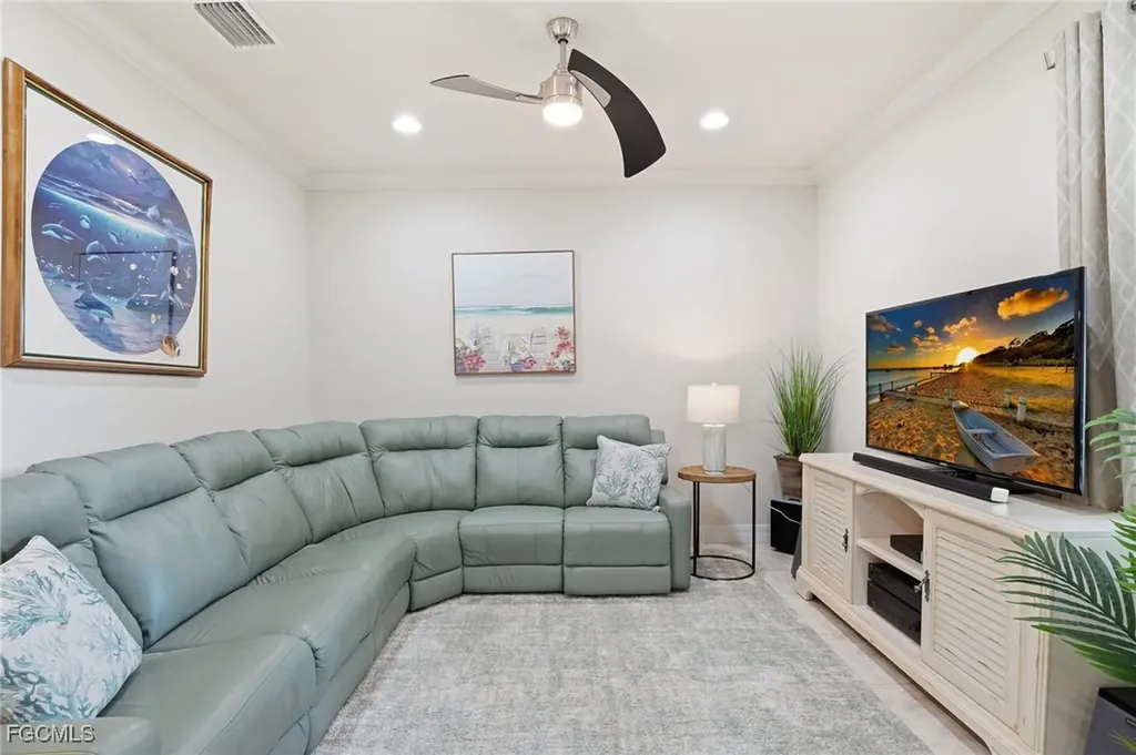 11012 Castlereagh Street Fort Myers FL 33913