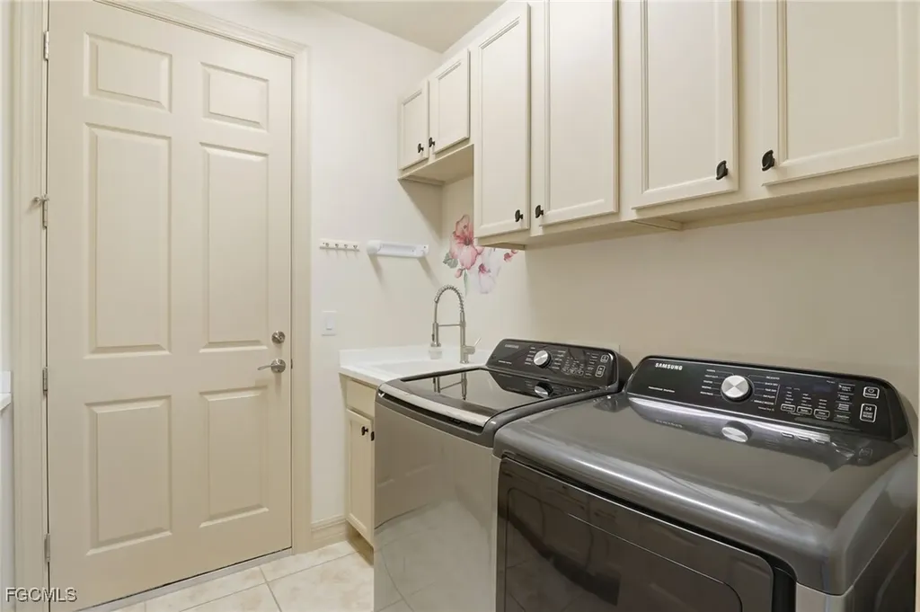 11012 Castlereagh Street Fort Myers FL 33913