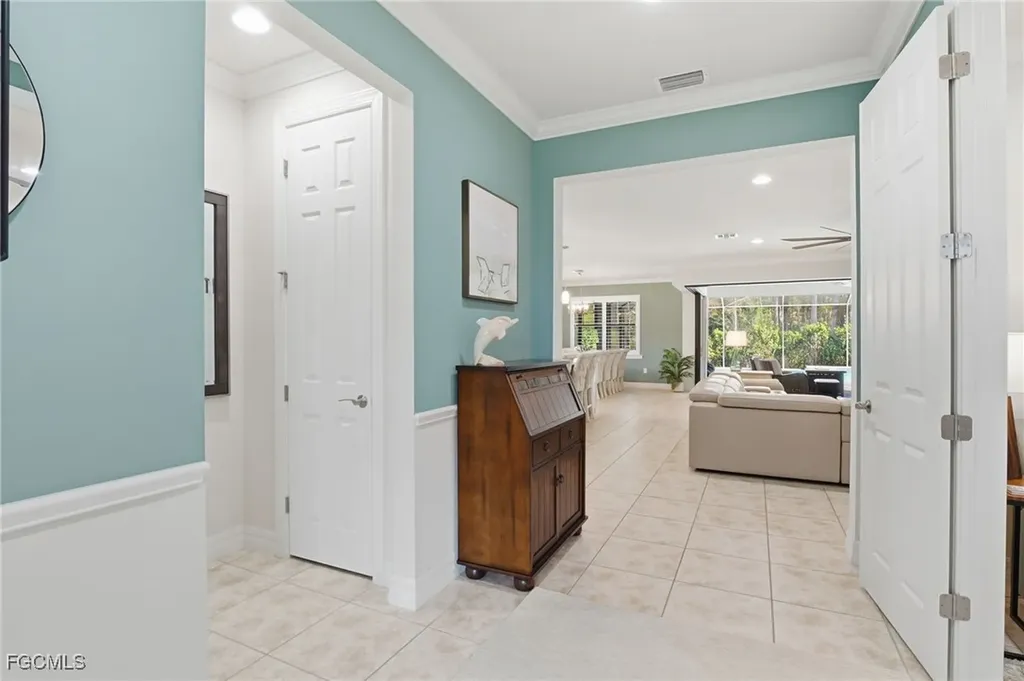 11012 Castlereagh Street Fort Myers FL 33913