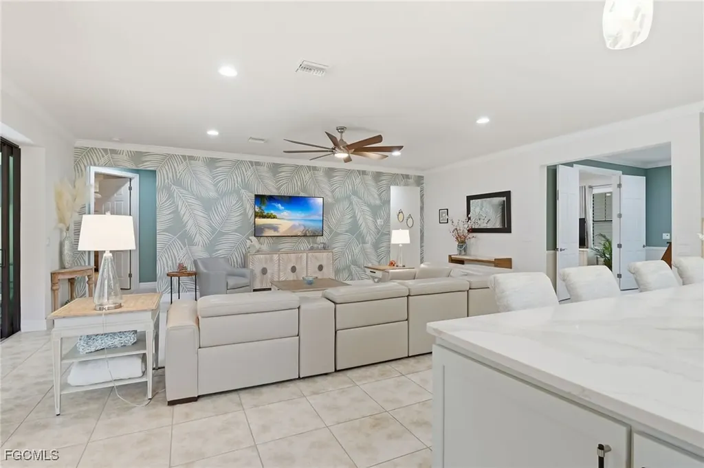 11012 Castlereagh Street Fort Myers FL 33913