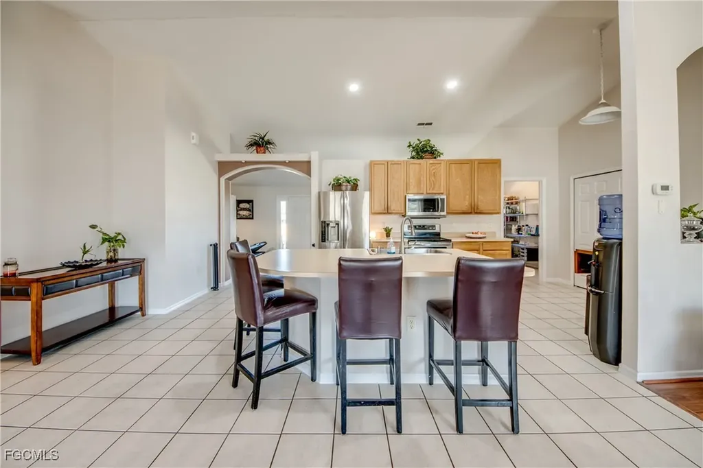 506 NE 20th Terrace Cape Coral FL 33909