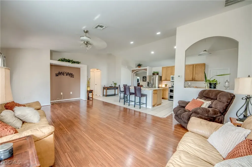 506 NE 20th Terrace Cape Coral FL 33909