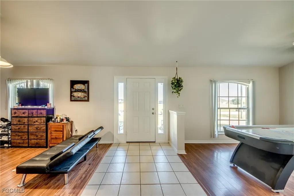506 NE 20th Terrace Cape Coral FL 33909
