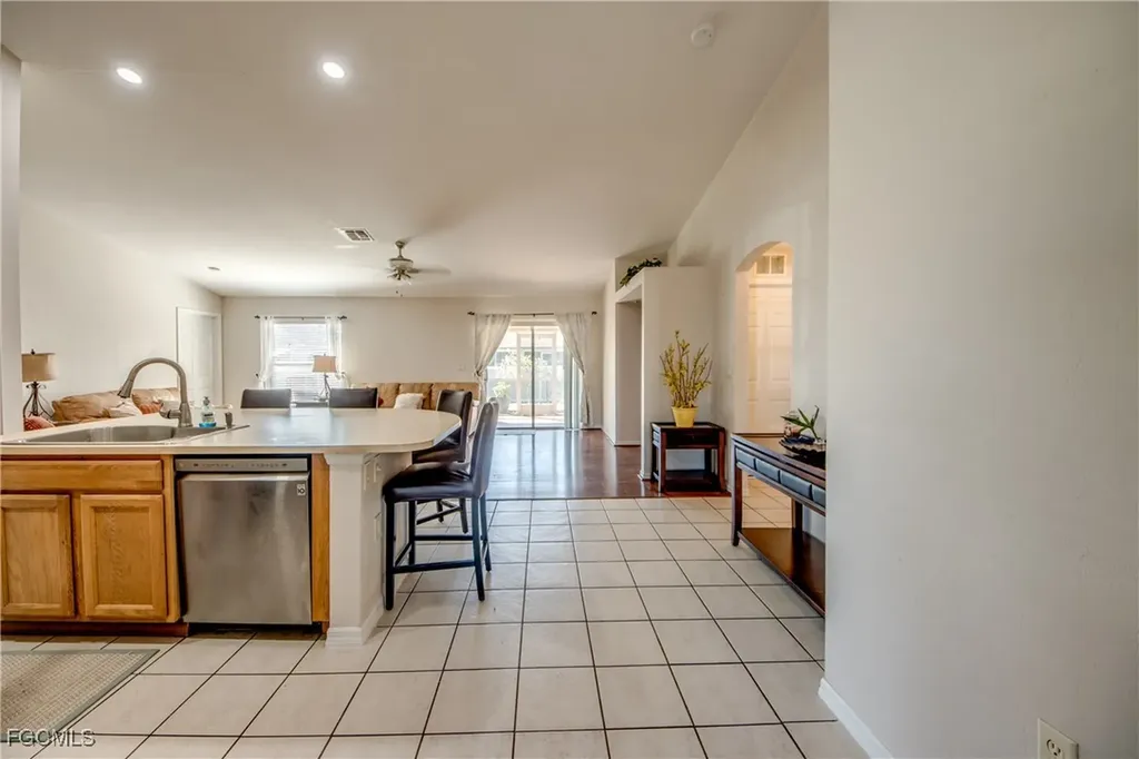 506 NE 20th Terrace Cape Coral FL 33909
