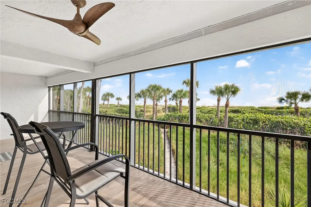 1795 Middle Gulf Drive Sanibel FL 33957