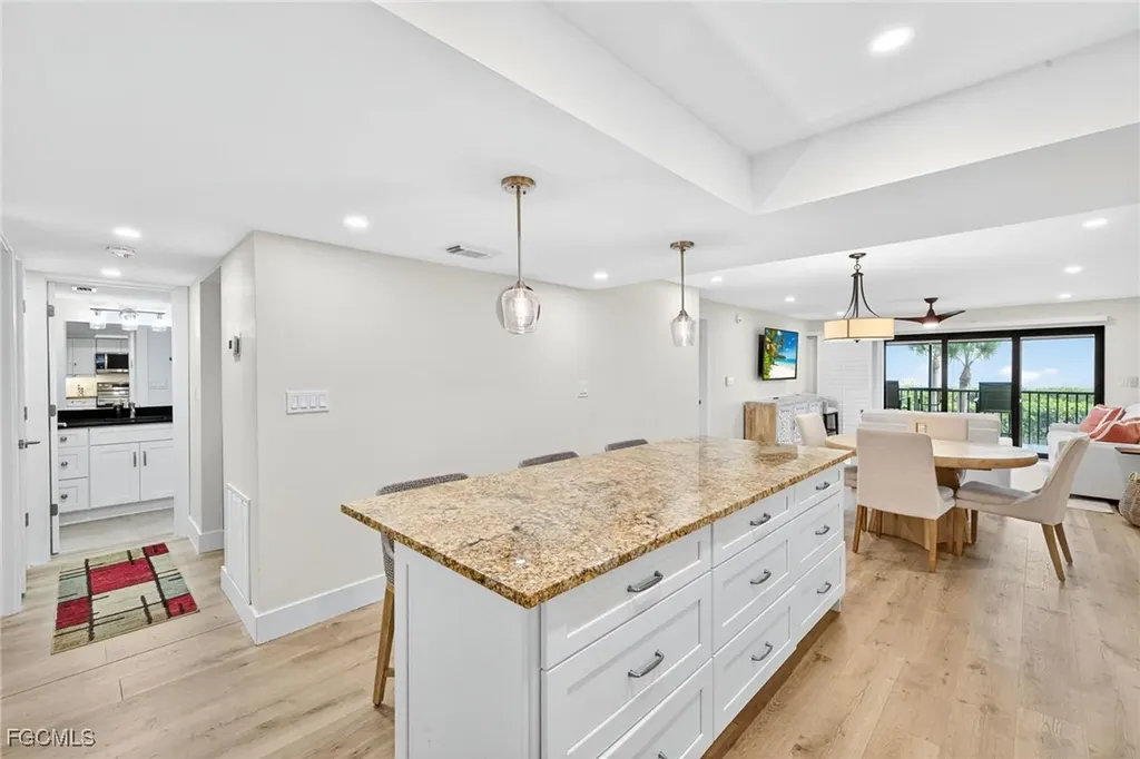 1795 Middle Gulf Drive Sanibel FL 33957