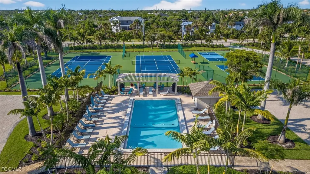 1795 Middle Gulf Drive Sanibel FL 33957