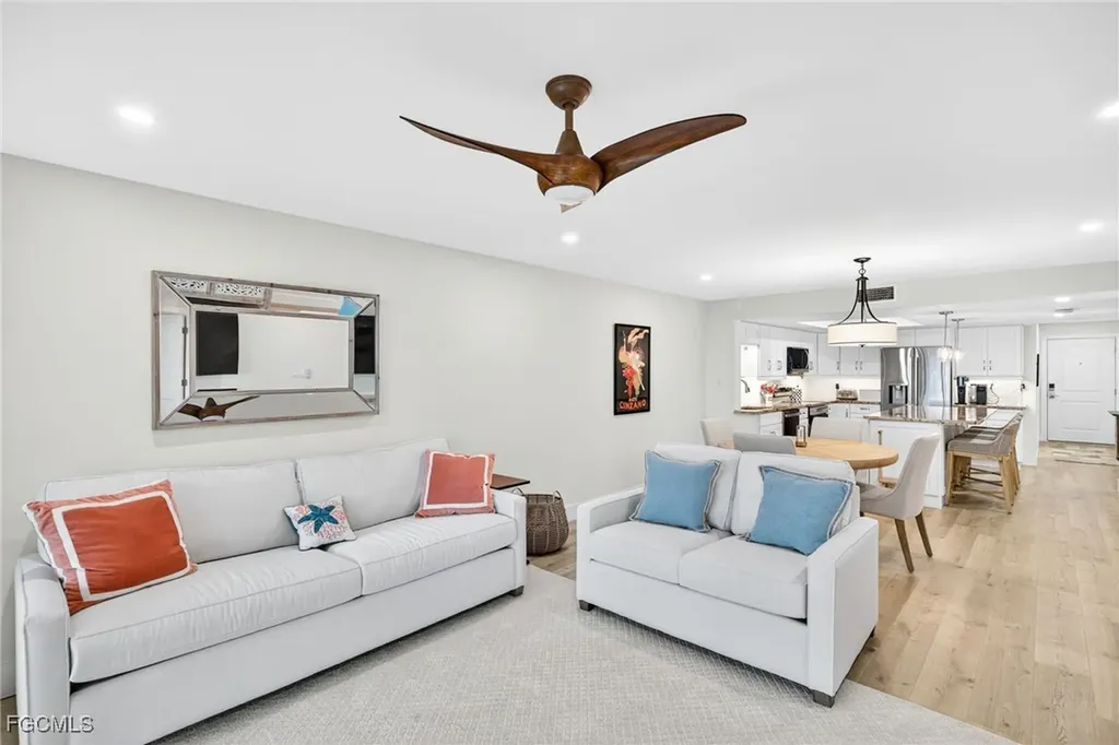 1795 Middle Gulf Drive Sanibel FL 33957