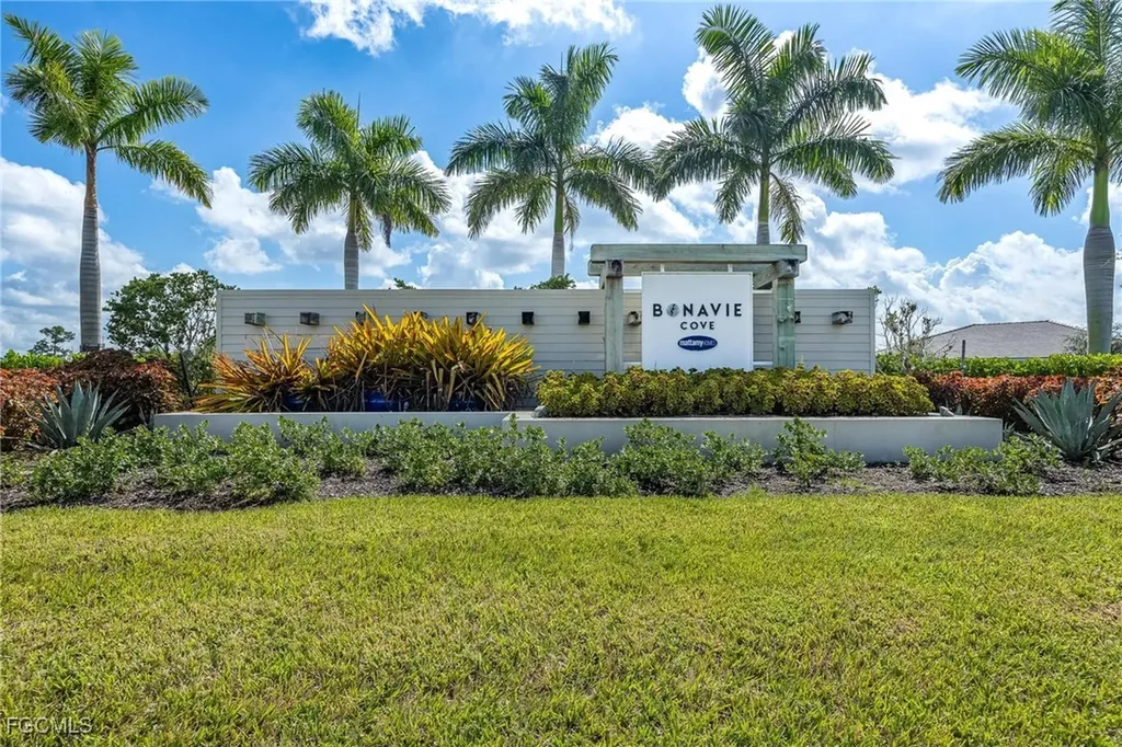 10363 Bonavie Cove Drive Fort Myers FL 33966