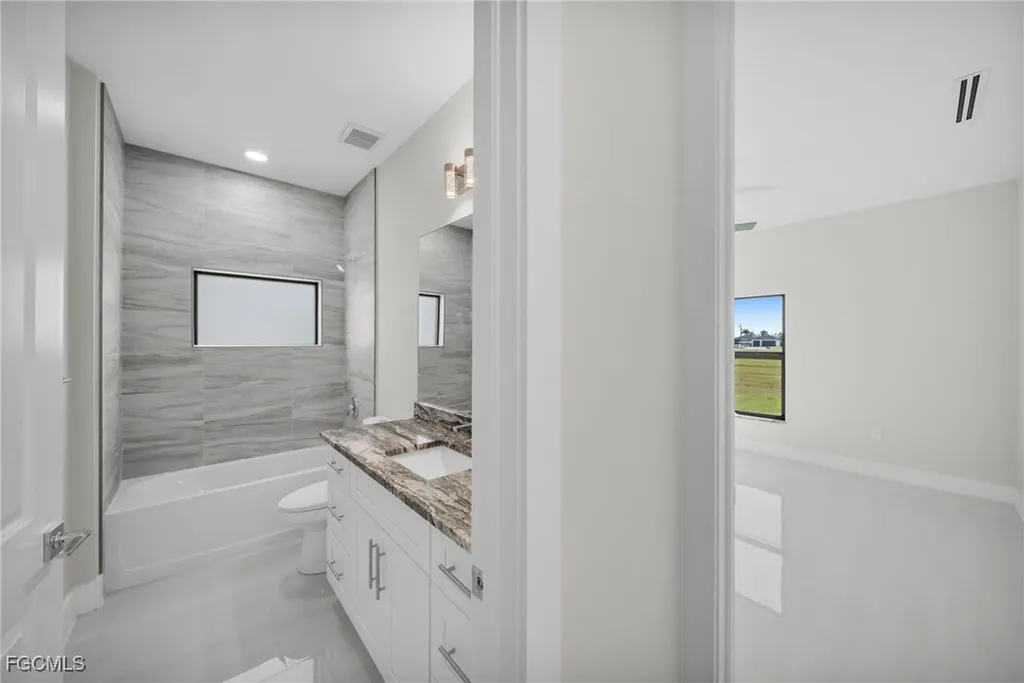 2602 NE 1st Place Cape Coral FL 33909