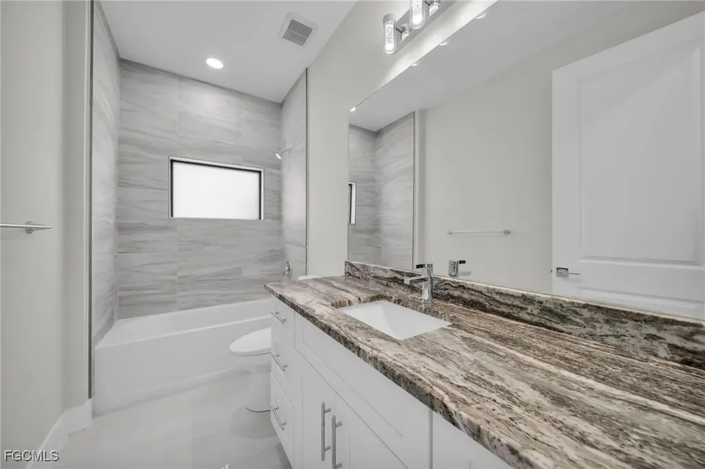 2602 NE 1st Place Cape Coral FL 33909