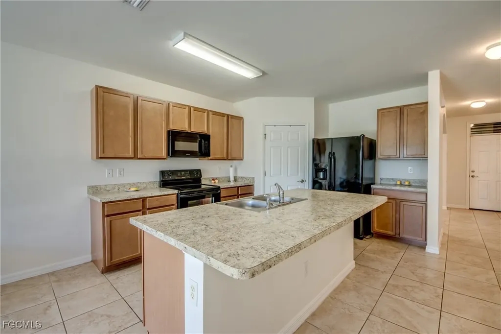 618 SW 29th Street Cape Coral FL 33914