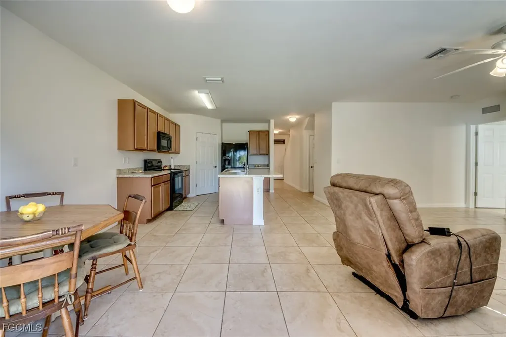 618 SW 29th Street Cape Coral FL 33914