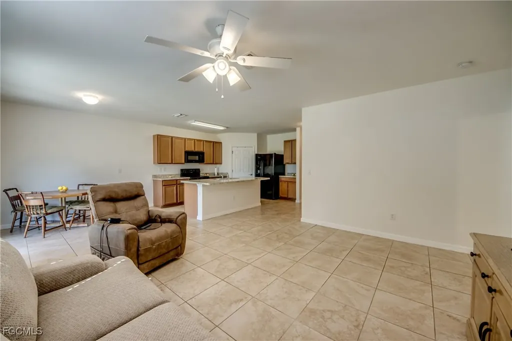 618 SW 29th Street Cape Coral FL 33914