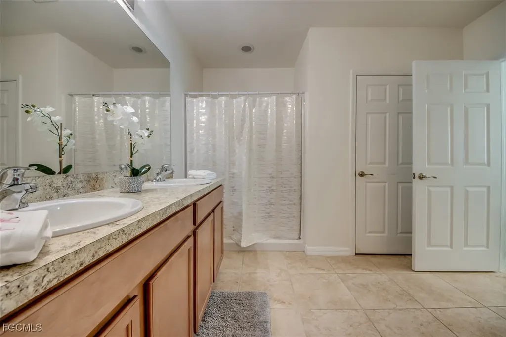 618 SW 29th Street Cape Coral FL 33914