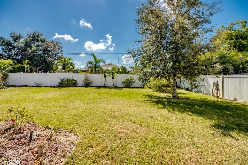 618 SW 29th Street Cape Coral FL 33914