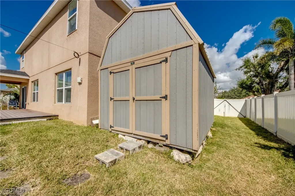 618 SW 29th Street Cape Coral FL 33914