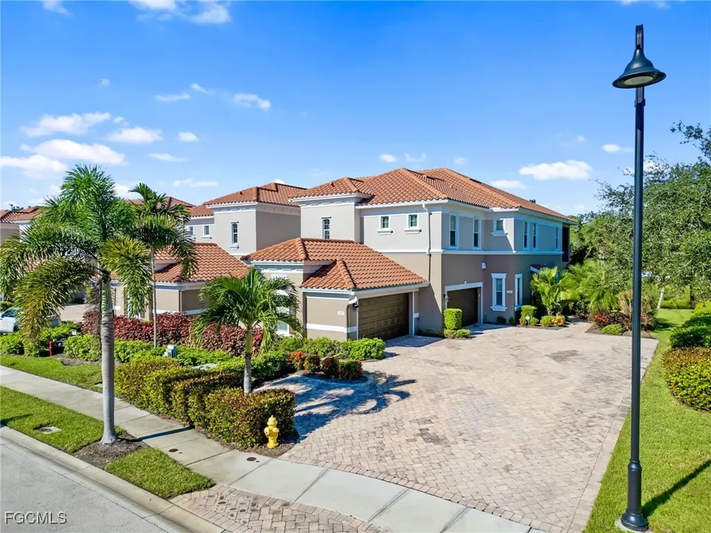 12894 New Market Street Fort Myers FL 33913