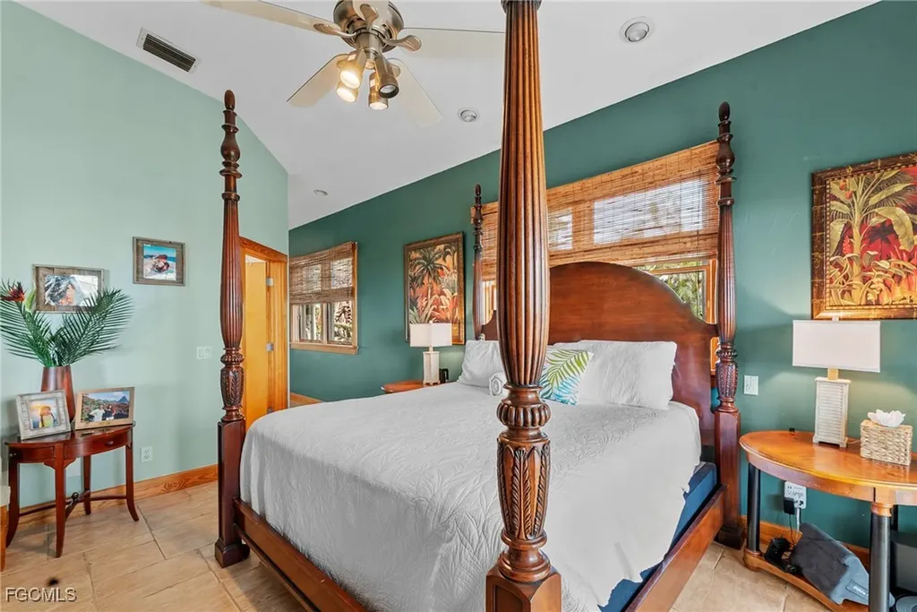 7377 Pineland Road Bokeelia FL 33922