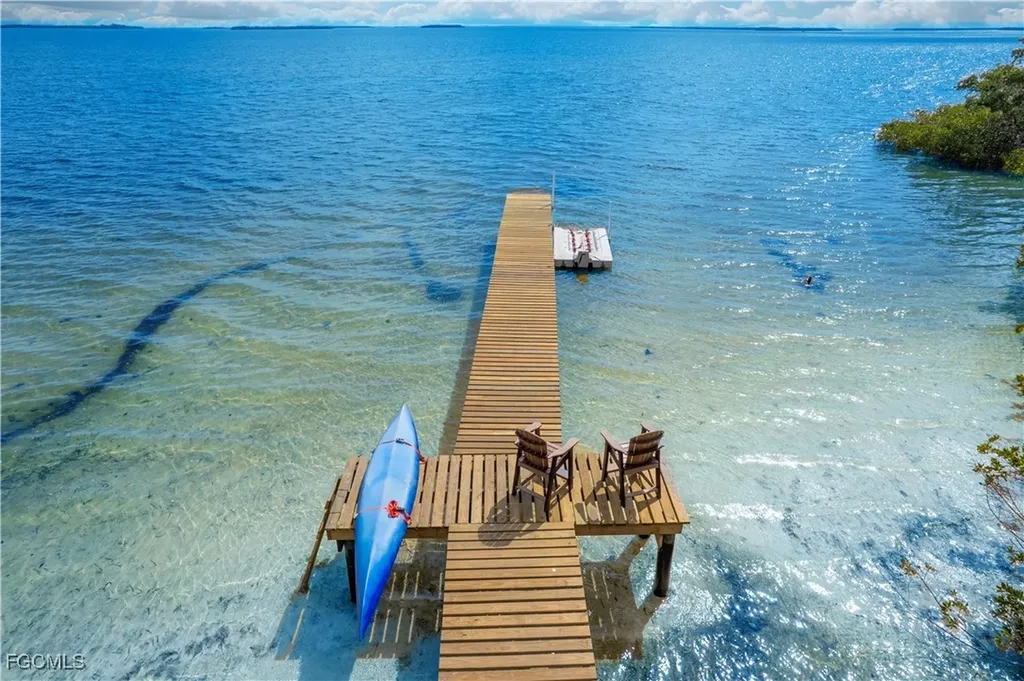 7377 Pineland Road Bokeelia FL 33922