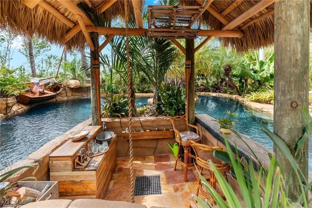 7377 Pineland Road Bokeelia FL 33922