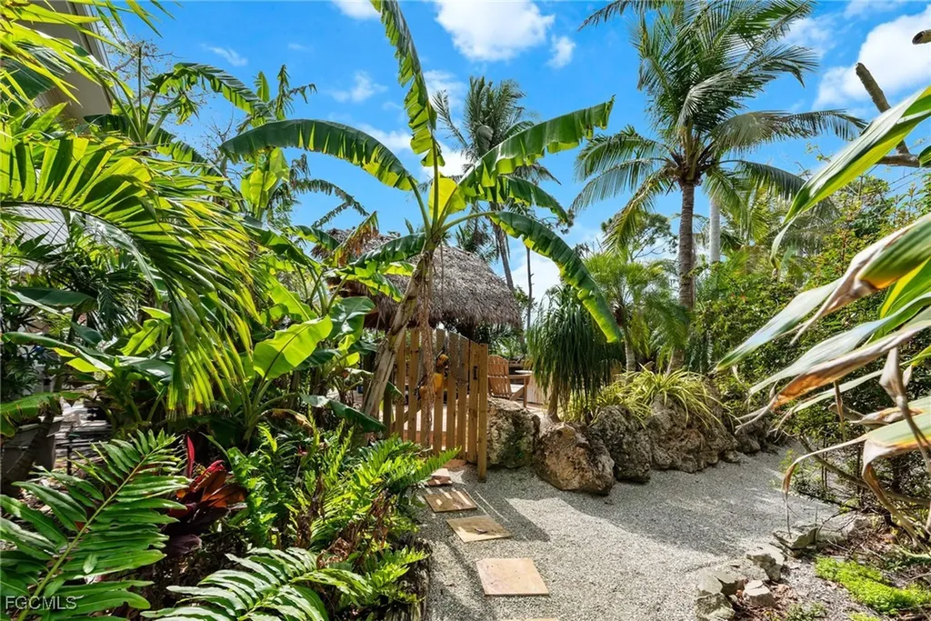 7377 Pineland Road Bokeelia FL 33922