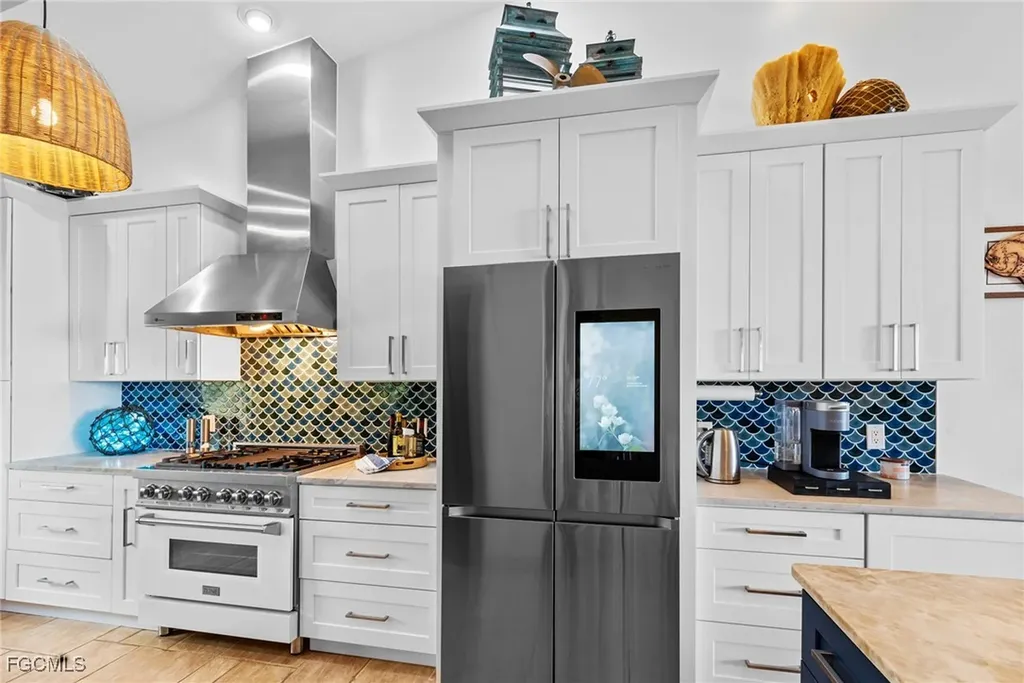 7377 Pineland Road Bokeelia FL 33922