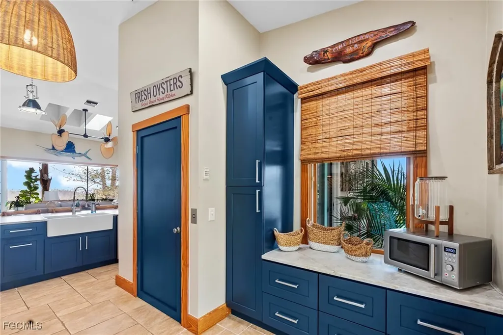 7377 Pineland Road Bokeelia FL 33922