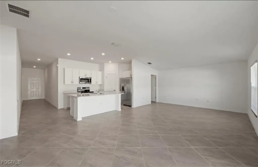 2219 NW 3rd Avenue Cape Coral FL 33993