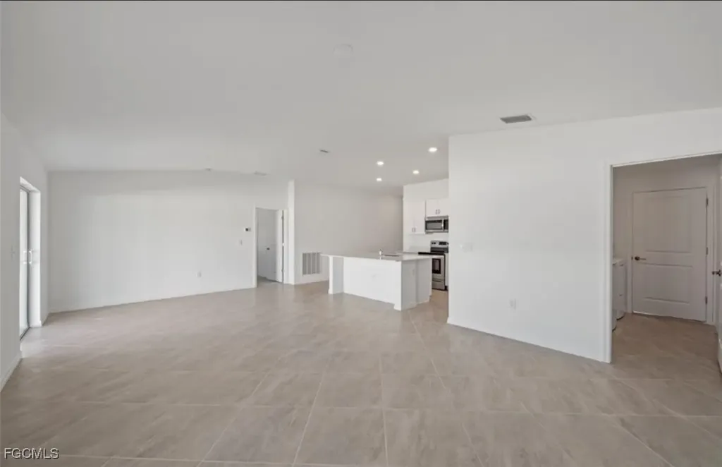 2219 NW 3rd Avenue Cape Coral FL 33993