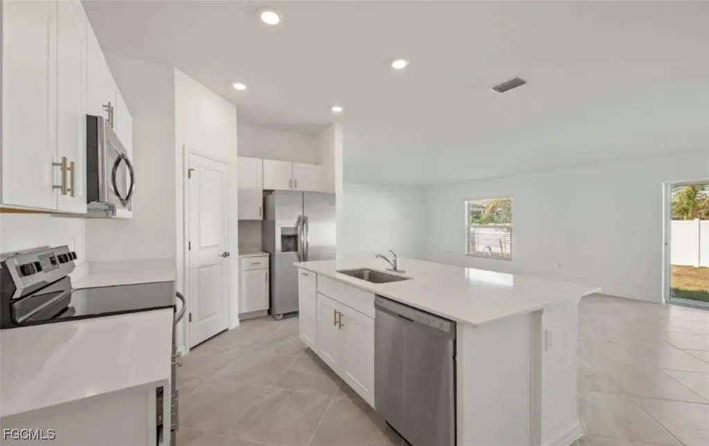 2219 NW 3rd Avenue Cape Coral FL 33993