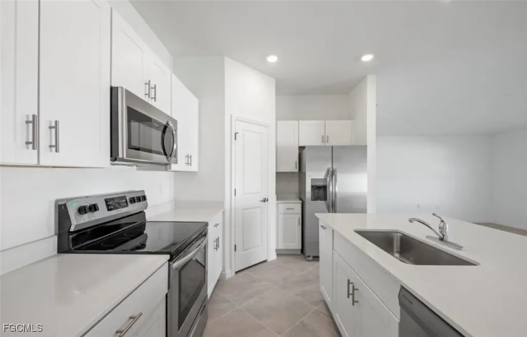2219 NW 3rd Avenue Cape Coral FL 33993