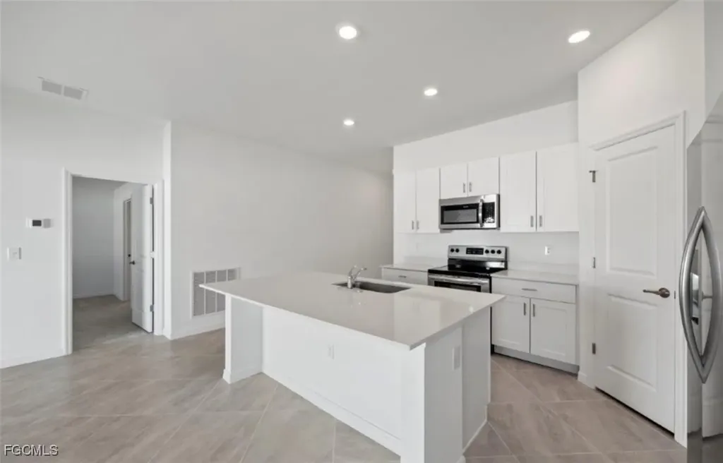 2219 NW 3rd Avenue Cape Coral FL 33993