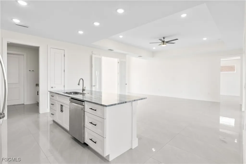 630 NW 7th Place Cape Coral FL 33993