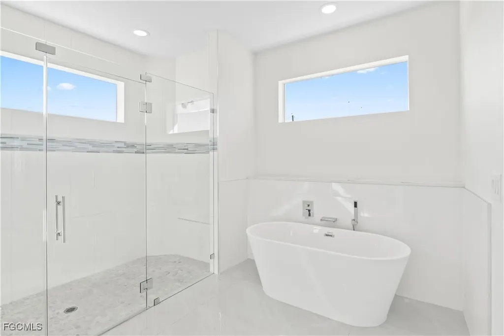 630 NW 7th Place Cape Coral FL 33993