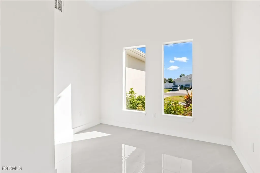 630 NW 7th Place Cape Coral FL 33993