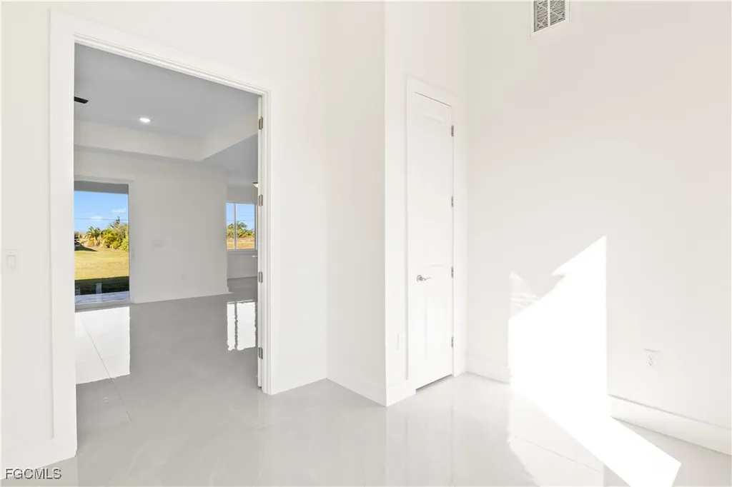 630 NW 7th Place Cape Coral FL 33993
