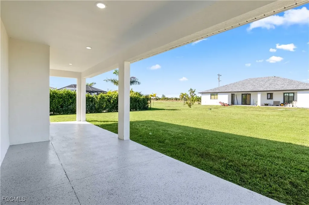 630 NW 7th Place Cape Coral FL 33993