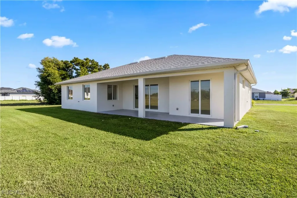 630 NW 7th Place Cape Coral FL 33993