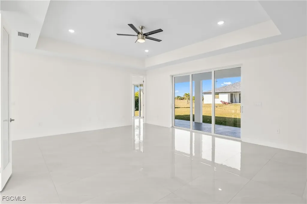 630 NW 7th Place Cape Coral FL 33993