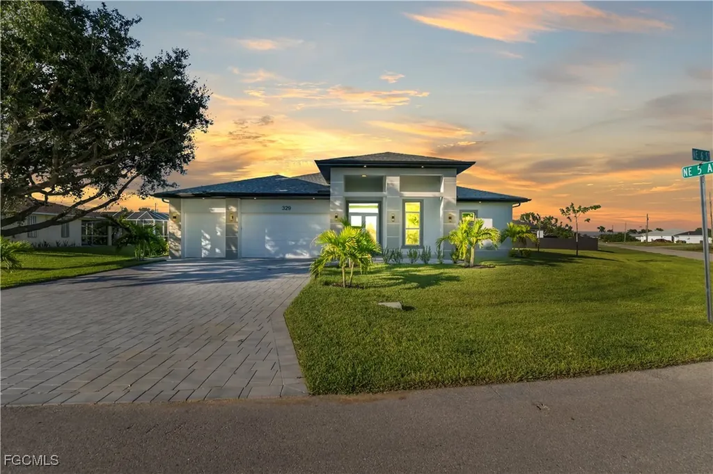 329 NE 6th Street Cape Coral FL 33909
