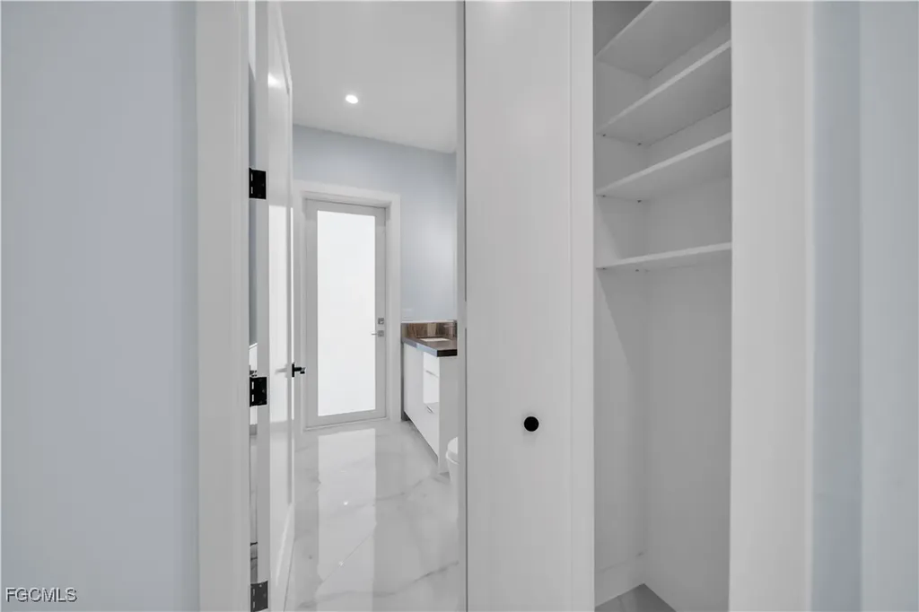 329 NE 6th Street Cape Coral FL 33909