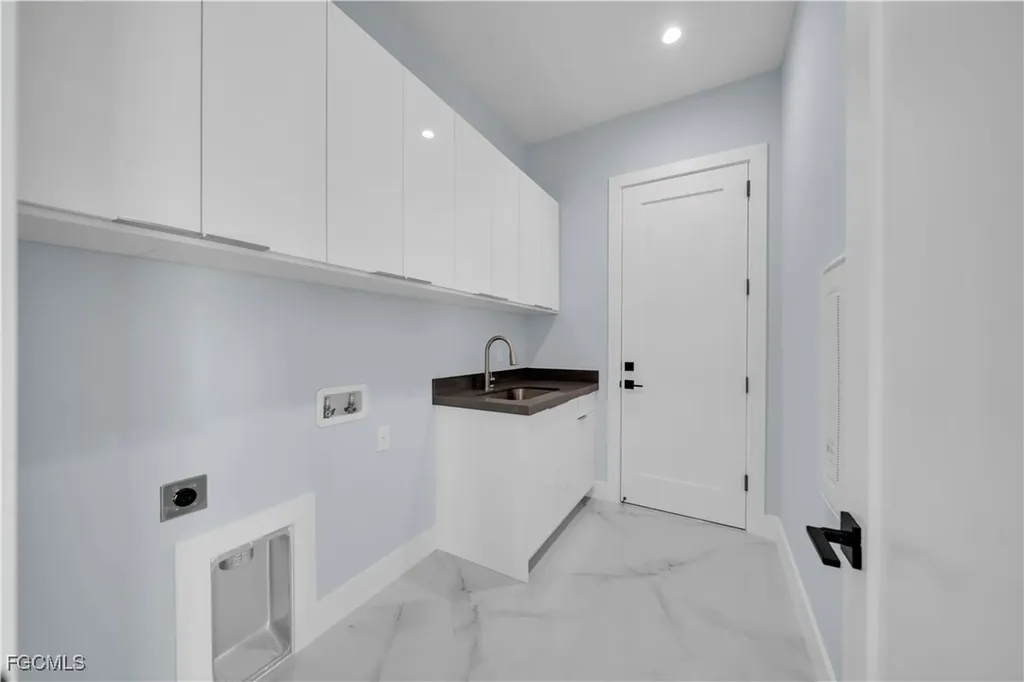 329 NE 6th Street Cape Coral FL 33909