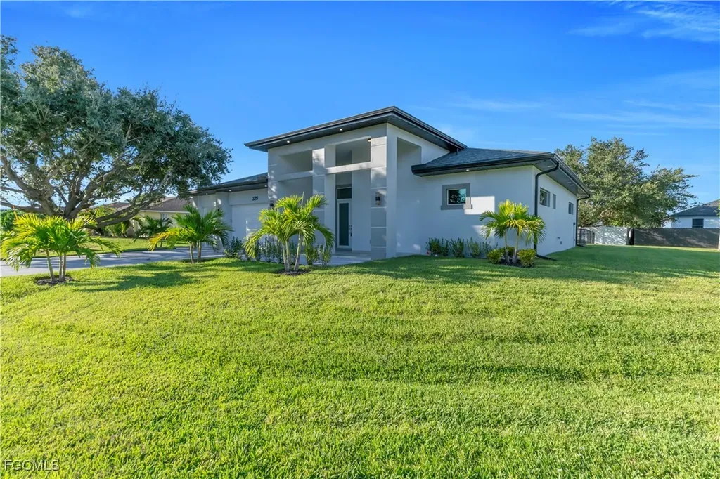 329 NE 6th Street Cape Coral FL 33909