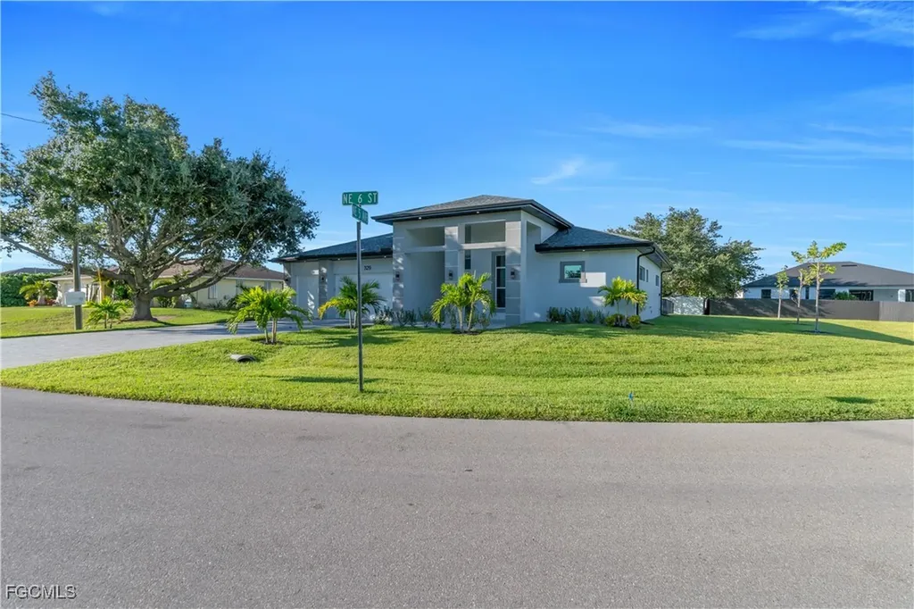 329 NE 6th Street Cape Coral FL 33909