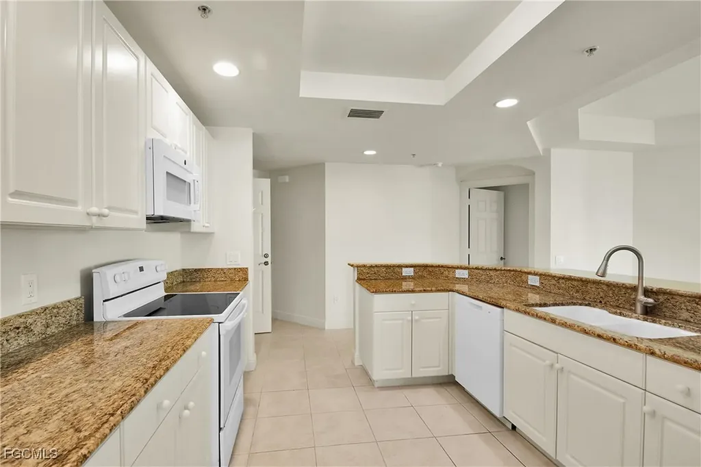 2743 1st Street Fort Myers FL 33916