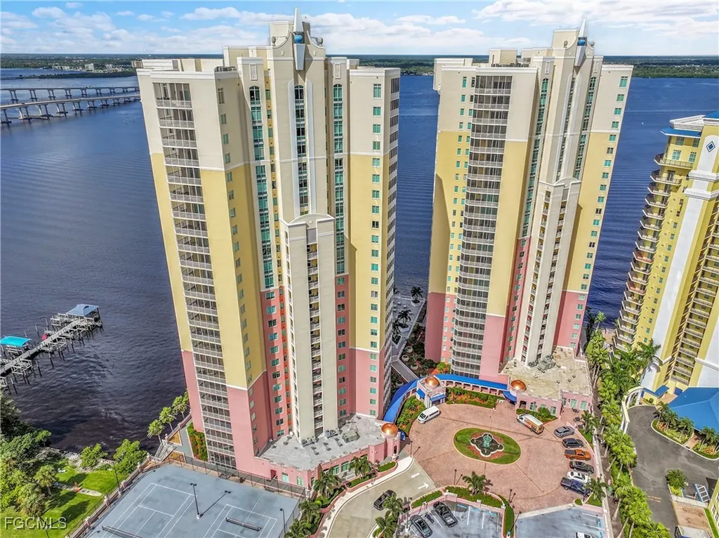 2743 1st Street Fort Myers FL 33916