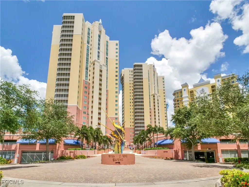 2743 1st Street Fort Myers FL 33916