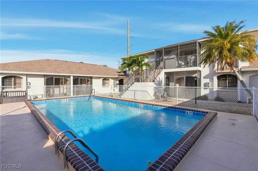 1113 Cape Coral Parkway W Cape Coral FL 33914